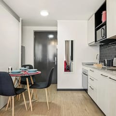 U611 / Centrico en Santiago! / Seguridad + Wifi