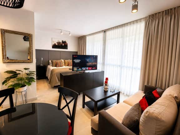 Studio / Pileta / Gym / Cochera / San Telmo - Image 2