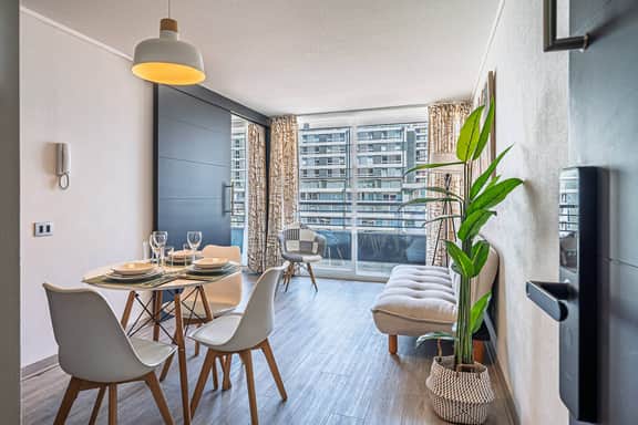U707 / Centrico en Santiago! / Gym / Wifi / Balcon - Image 2