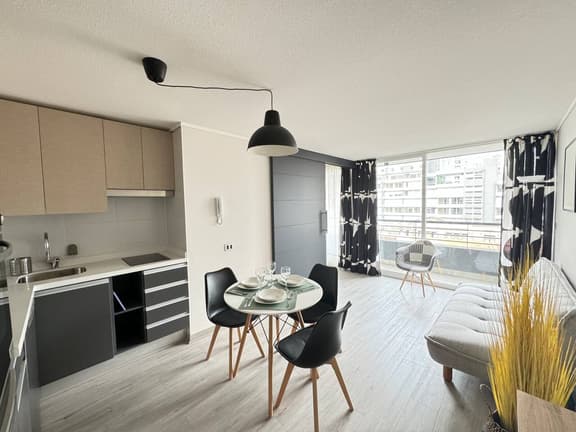 U509 / Centrico en Santiago / Wifi / Gym / Balcon - Image 1