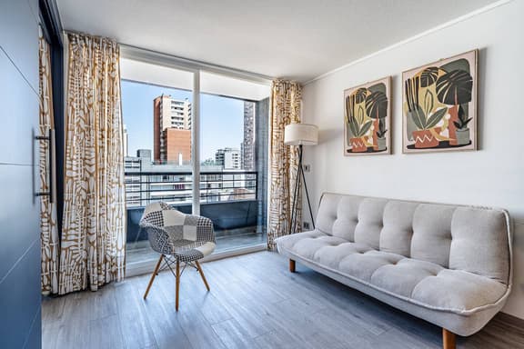 U707 / Centrico en Santiago! / Gym / Wifi / Balcon - Image 1
